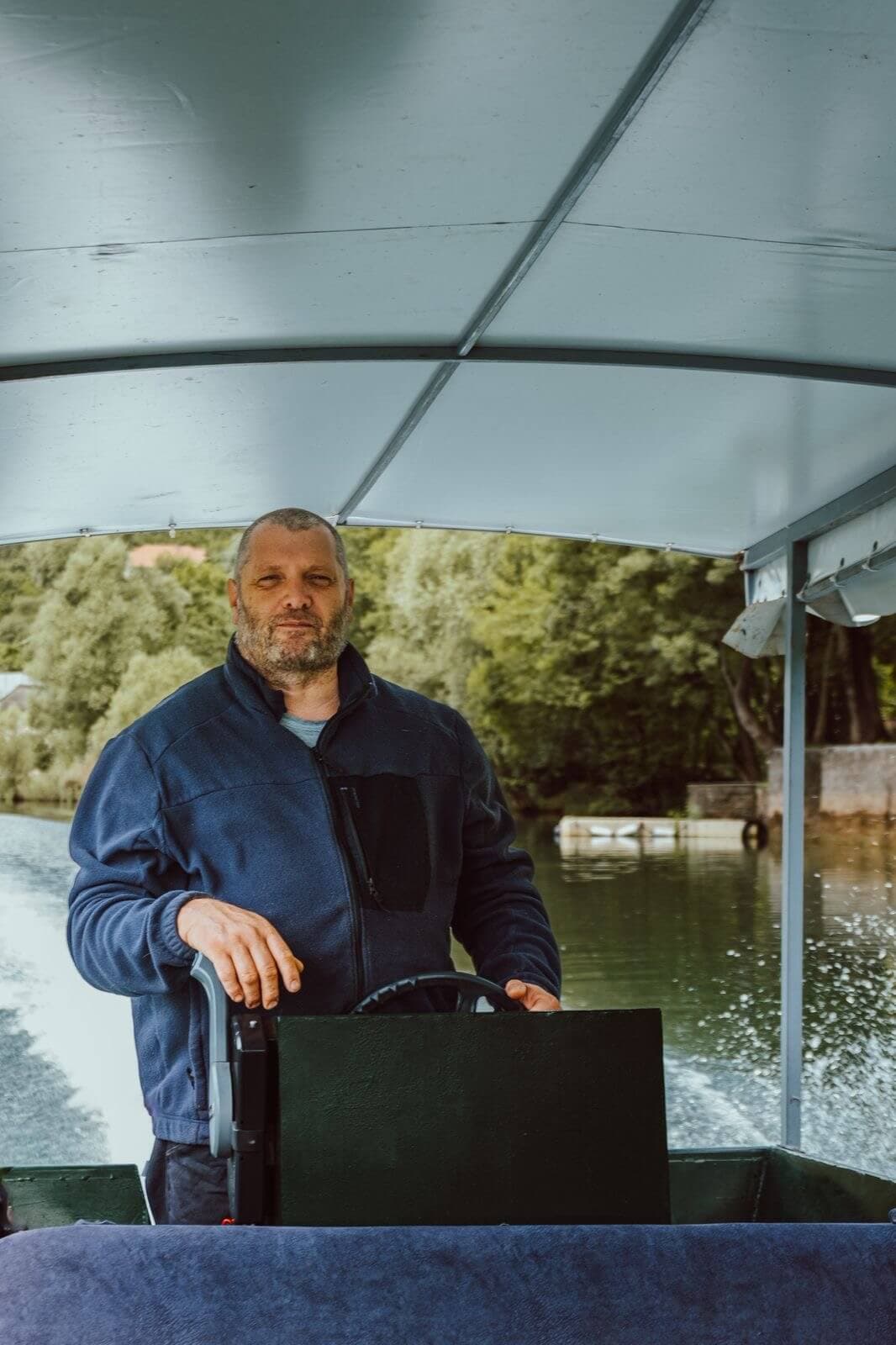 Capitán Dusko en el lago Skadar