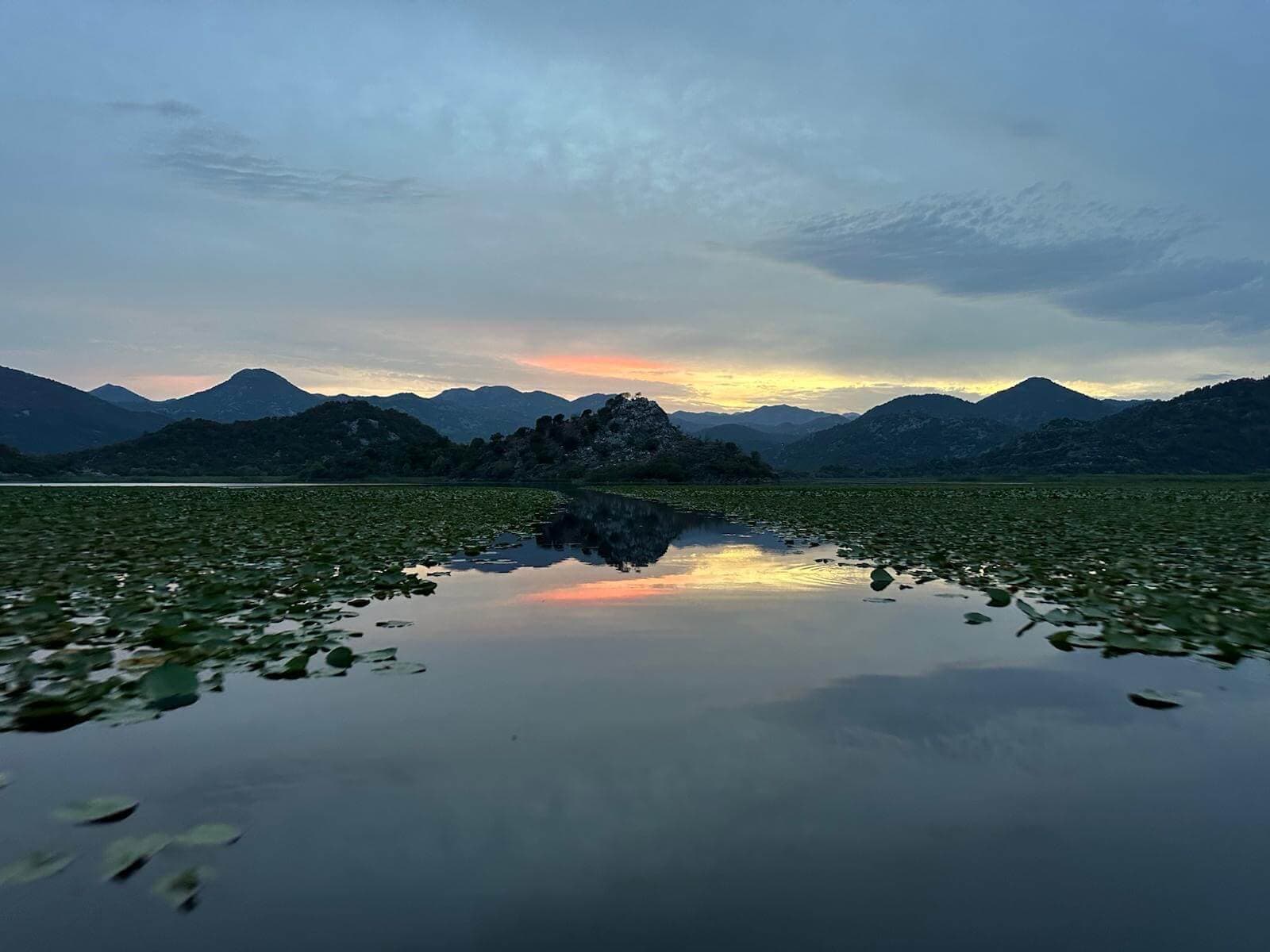 Lago Skadar al atardecer